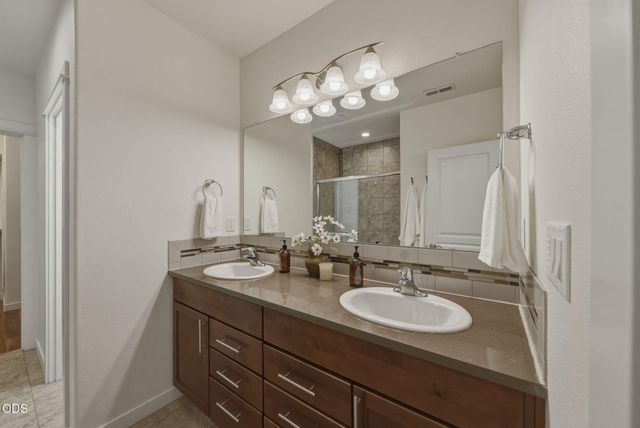 1847 NE Ellamae Place, Bend, OR 97701