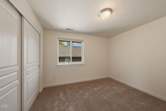 1847 NE Ellamae Place, Bend, OR 97701