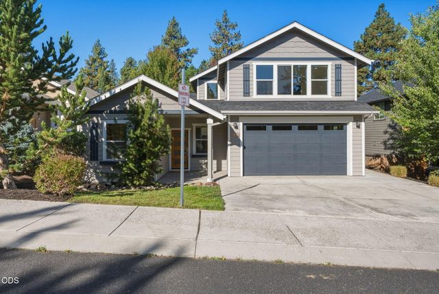 1847 NE Ellamae Place, Bend, OR 97701