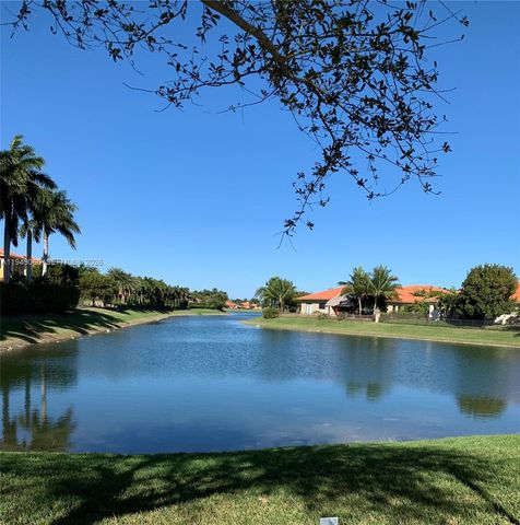 19383 SW 79th Ave, Cutler Bay, FL 33157