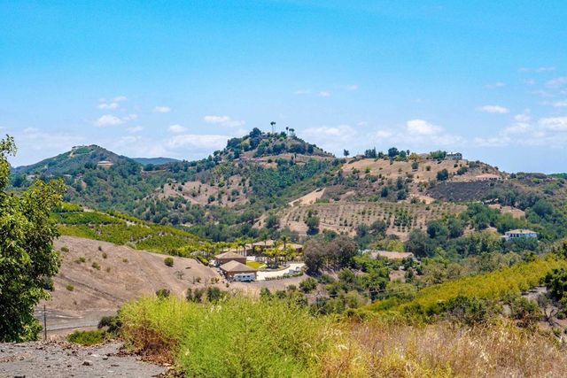 1 Palamino Circle, Temecula, CA 92590