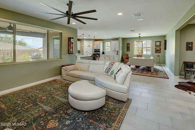 10261 E Iron Horse Trail, Tucson, AZ 85747