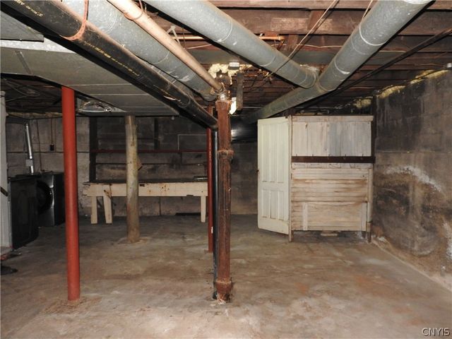 111 Michaels Avenue, Syracuse, NY 13208