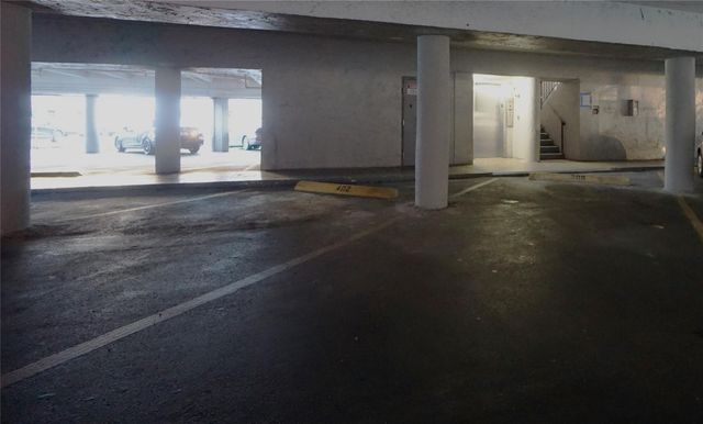 1035 W 77th St 208, Hialeah, FL 33014