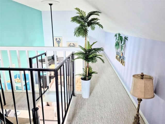 1122 Makatea Street, Tiki Island, TX 77554