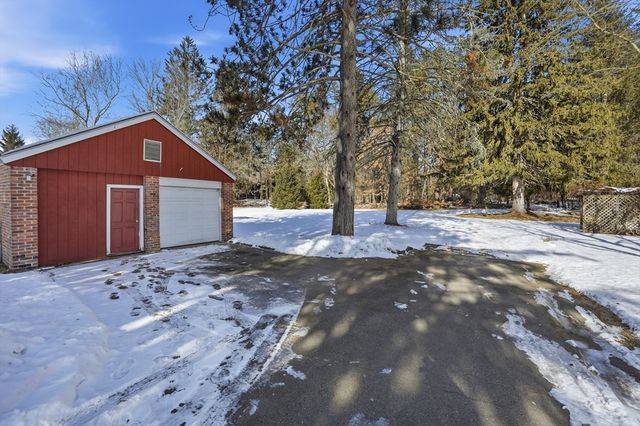 3076 Boston Rd, Wilbraham, MA 01095