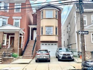 519 Central Avenue 1, Harrison, NJ 07029