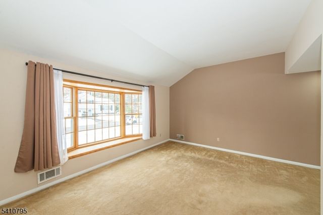 5 Beechwood Dr, Roxbury Twp., NJ 07876