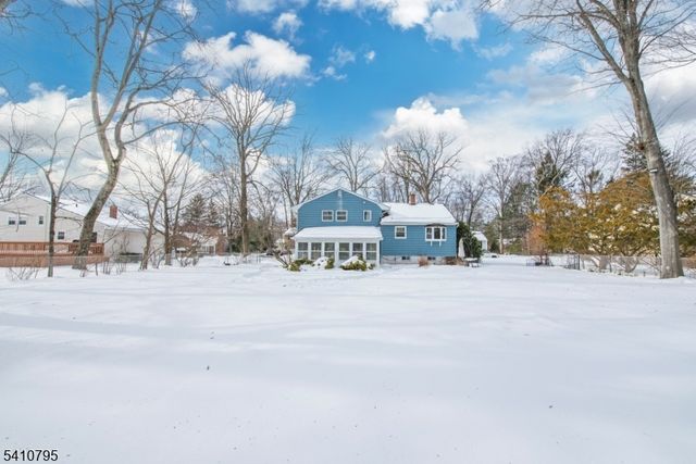 5 Beechwood Dr, Roxbury Twp., NJ 07876