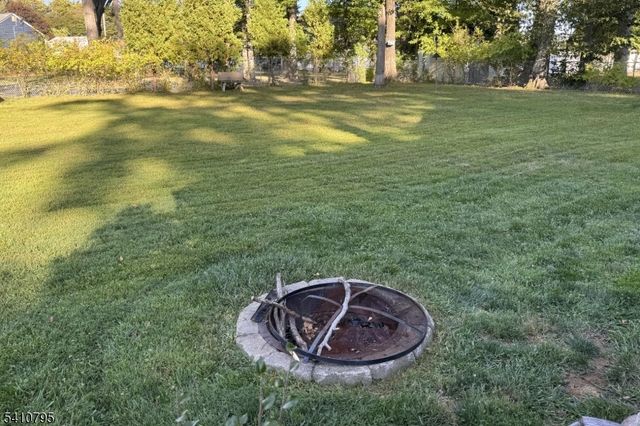 5 Beechwood Dr, Roxbury Twp., NJ 07876