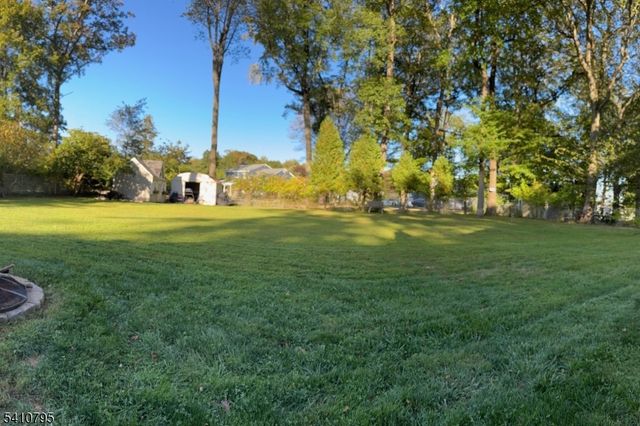 5 Beechwood Dr, Roxbury Twp., NJ 07876