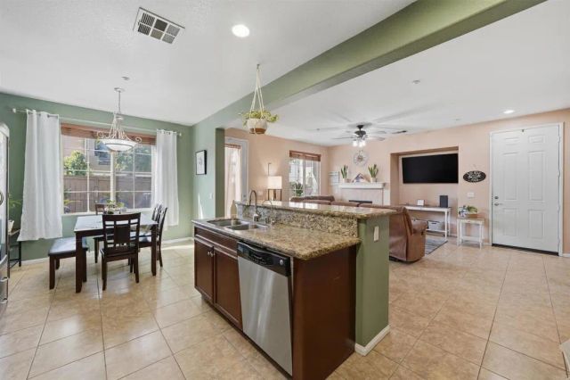 1718 Cripple Creek Dr 3, Chula Vista, CA 91915
