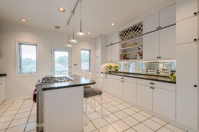 1410 E 48th Street, Chicago, IL 60615