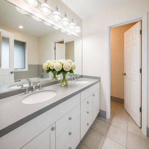 1410 E 48th Street, Chicago, IL 60615