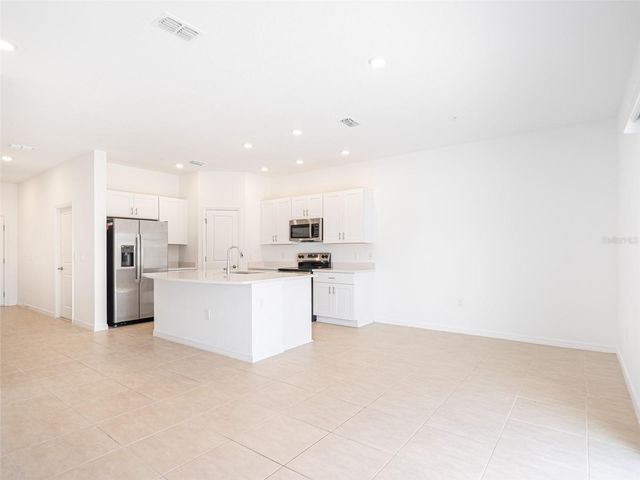 5140 QUAKERS PLACE, St Cloud, FL 34769