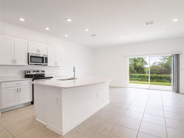 5140 QUAKERS PLACE, St Cloud, FL 34769