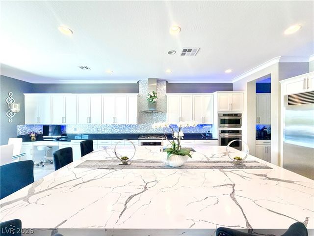 272 Highspring Street, Las Vegas, NV 89138