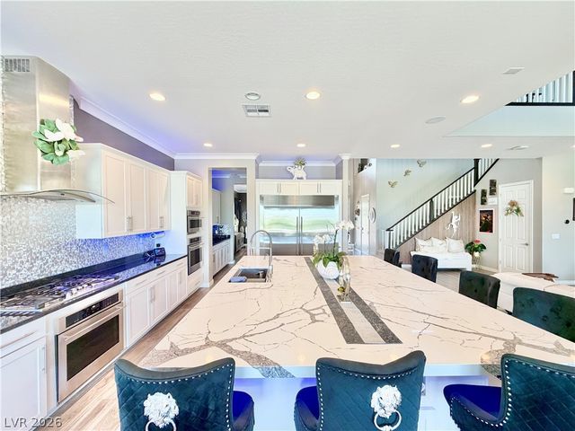 272 Highspring Street, Las Vegas, NV 89138