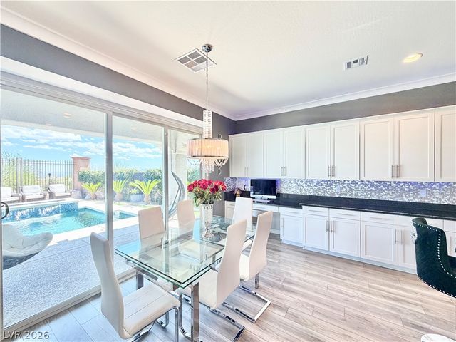 272 Highspring Street, Las Vegas, NV 89138