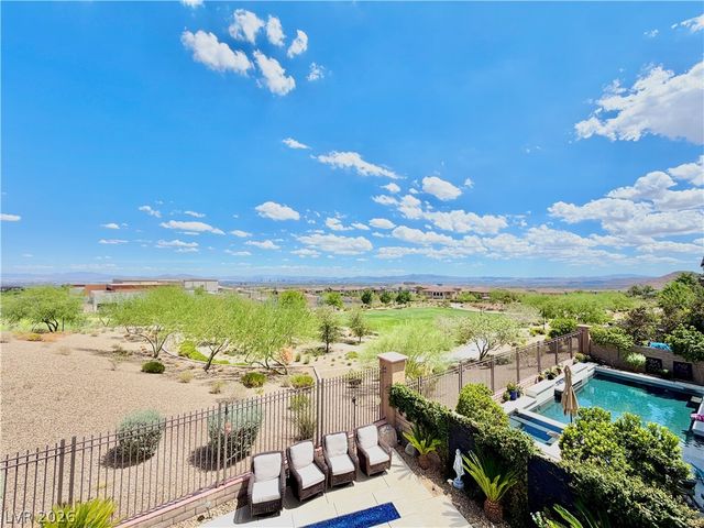272 Highspring Street, Las Vegas, NV 89138