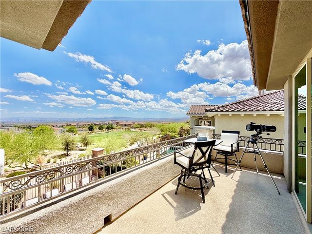 272 Highspring Street, Las Vegas, NV 89138