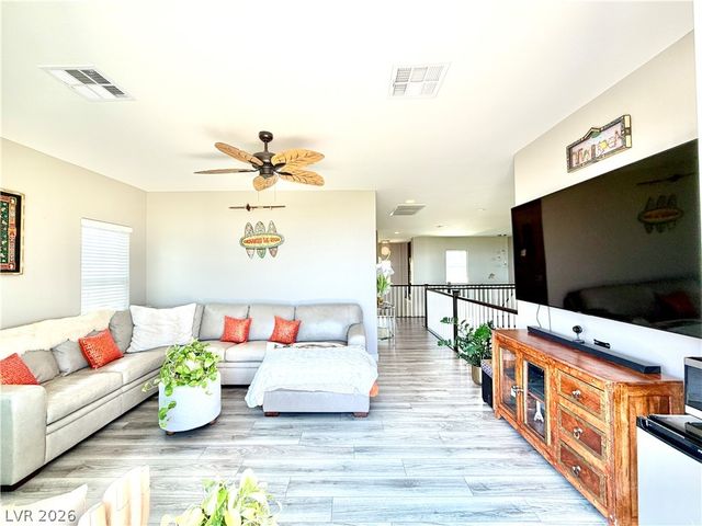 272 Highspring Street, Las Vegas, NV 89138