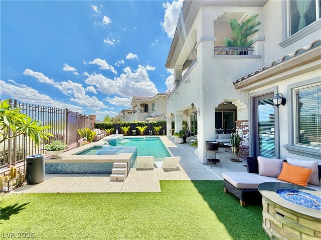 272 Highspring Street, Las Vegas, NV 89138