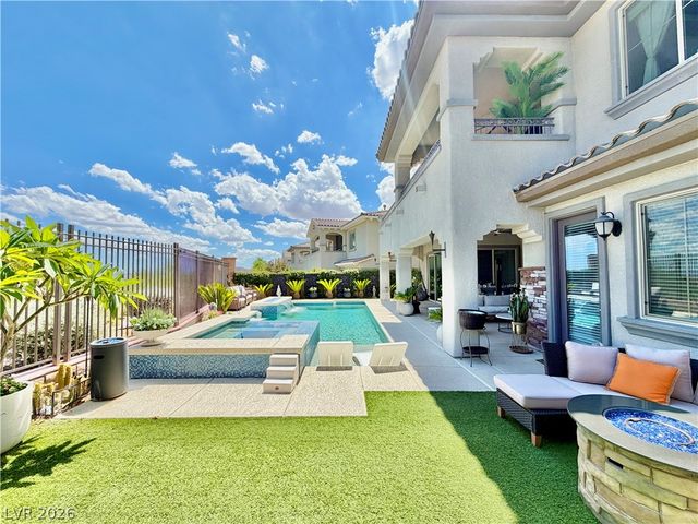 272 Highspring Street, Las Vegas, NV 89138