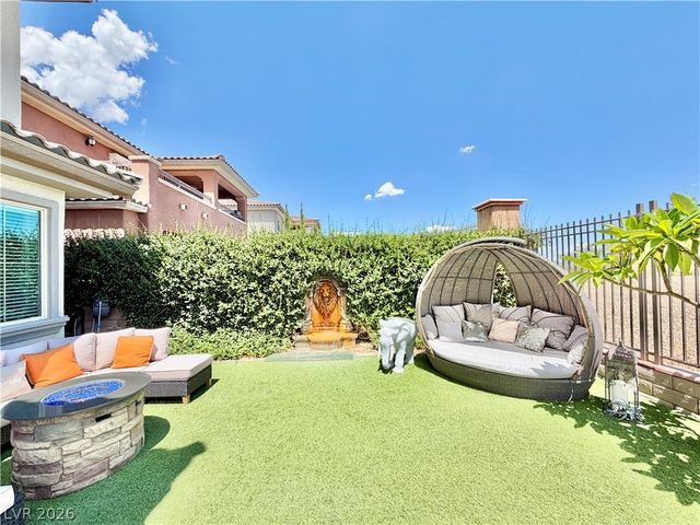 272 Highspring Street, Las Vegas, NV 89138