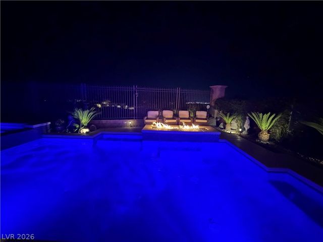 272 Highspring Street, Las Vegas, NV 89138