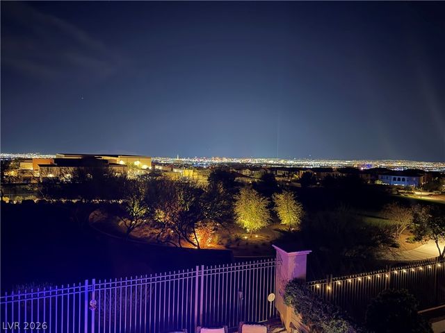 272 Highspring Street, Las Vegas, NV 89138