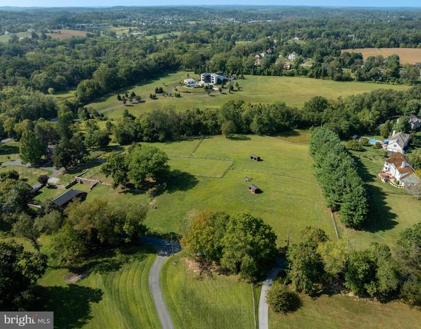 1175 MEETINGHOUSE, West Chester, PA 19382