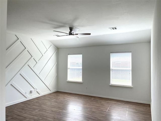 9216 NW 71st Street, Yukon, OK 73099