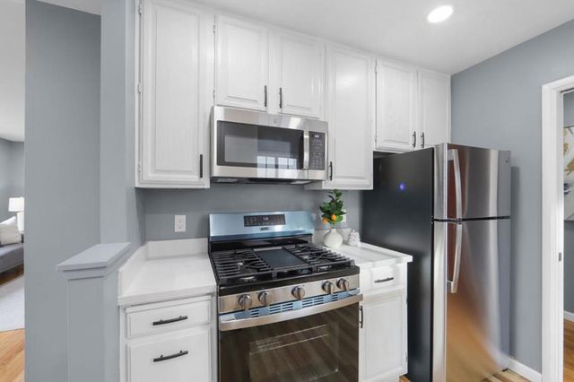 2700 Rollingwood Drive, San Bruno, CA 94066