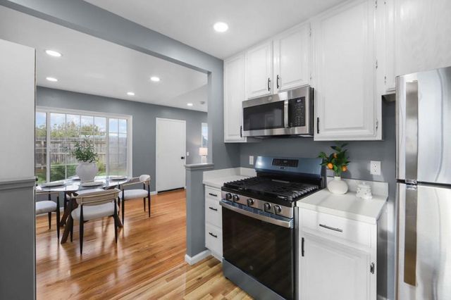 2700 Rollingwood Drive, San Bruno, CA 94066