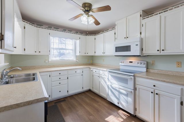 2541 Spring St, Pleasant View, TN 37146