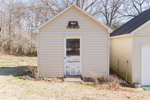 2541 Spring St, Pleasant View, TN 37146