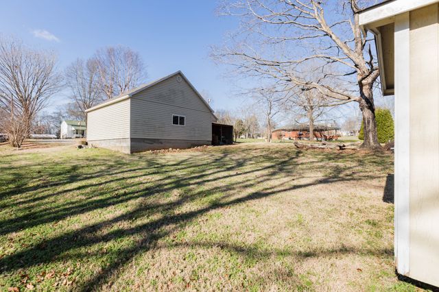 2541 Spring St, Pleasant View, TN 37146