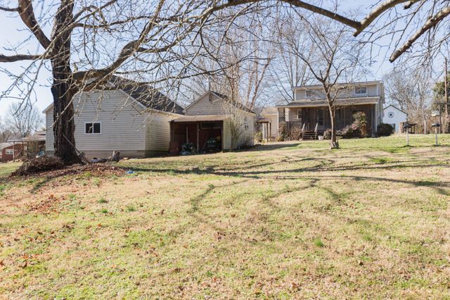 2541 Spring St, Pleasant View, TN 37146
