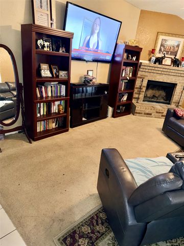 1312 Sunshine Court, Lancaster, TX 75134