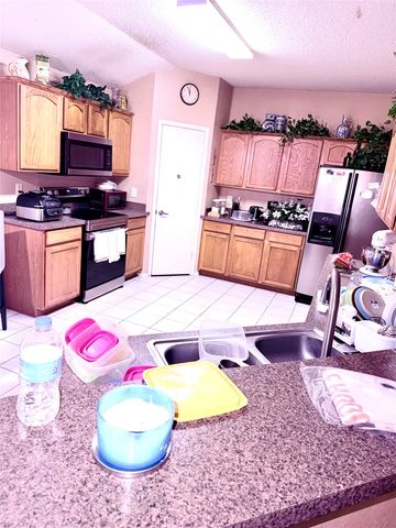 1312 Sunshine Court, Lancaster, TX 75134