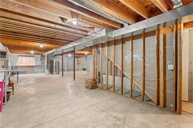 2705 S Haden Court, Independence, MO 64055