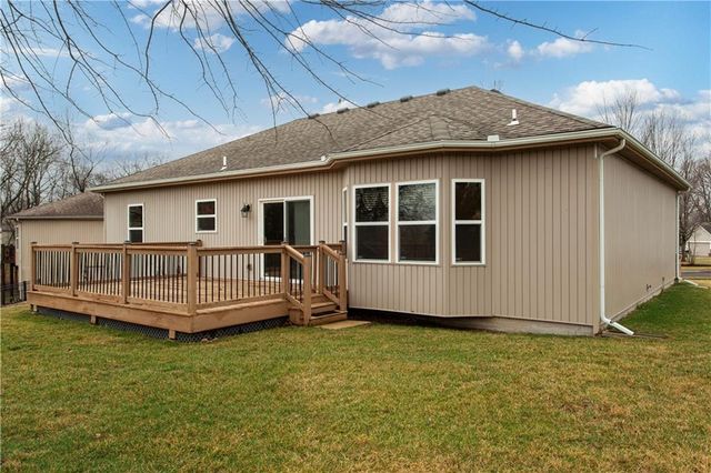 2705 S Haden Court, Independence, MO 64055