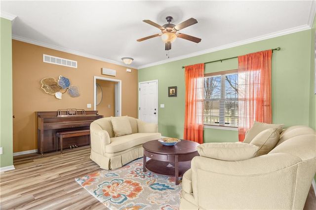 2705 S Haden Court, Independence, MO 64055