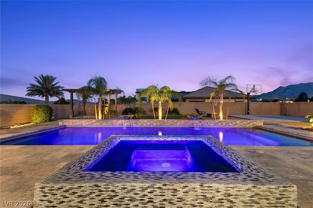 9841 West El Campo Grande Avenue, Las Vegas, NV 89149