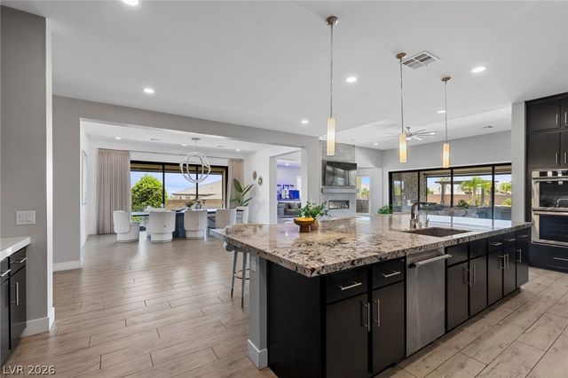 9841 West El Campo Grande Avenue, Las Vegas, NV 89149