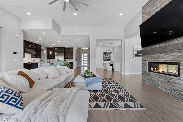 9841 West El Campo Grande Avenue, Las Vegas, NV 89149