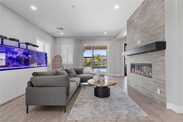 9841 West El Campo Grande Avenue, Las Vegas, NV 89149