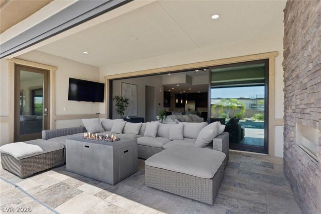 9841 West El Campo Grande Avenue, Las Vegas, NV 89149
