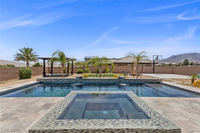 9841 West El Campo Grande Avenue, Las Vegas, NV 89149